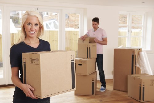 Local Mill Hill moving van service for homes and offices